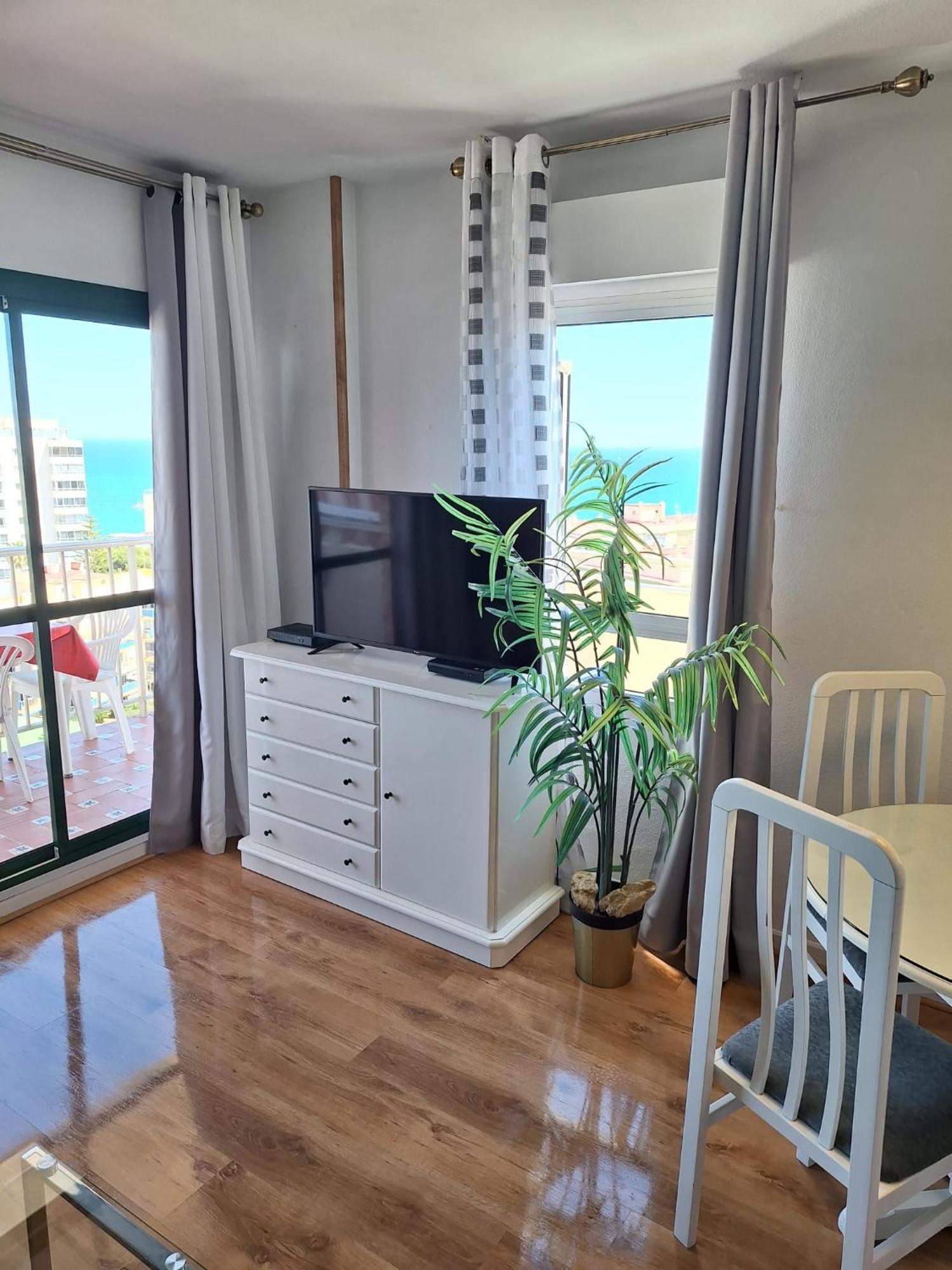 בנאלמדנה Jupiter Apartment Sea View מראה חיצוני תמונה